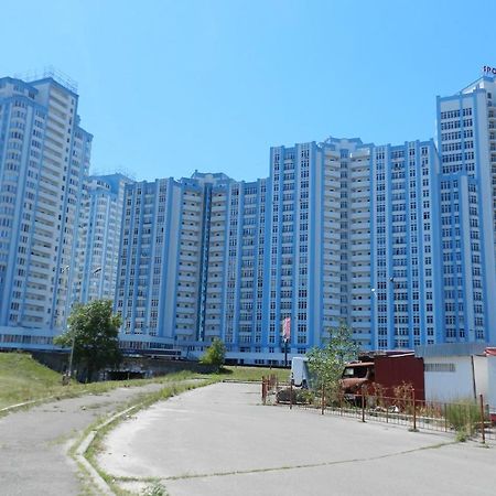 Ap-Rent Osokorky Apartments Киев Экстерьер фото